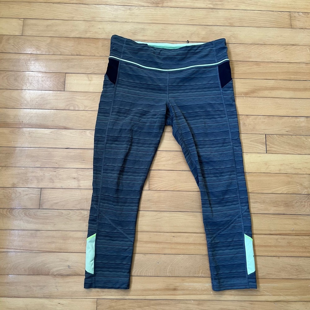 Lululemon Grey Space Dye Neon Green Trim Crop Athletic size 10 Leggings  Pocket